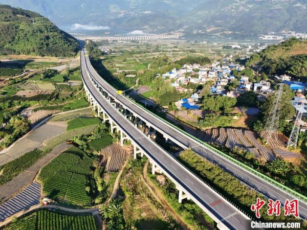 好牛配资 中缅印度洋新通道临清高速公路通车